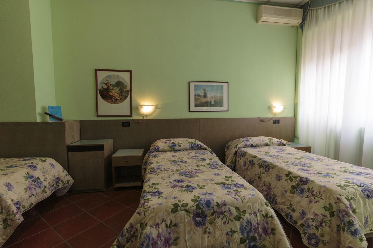 Hotel Il Telegrafo Melegnano Zewnętrze zdjęcie