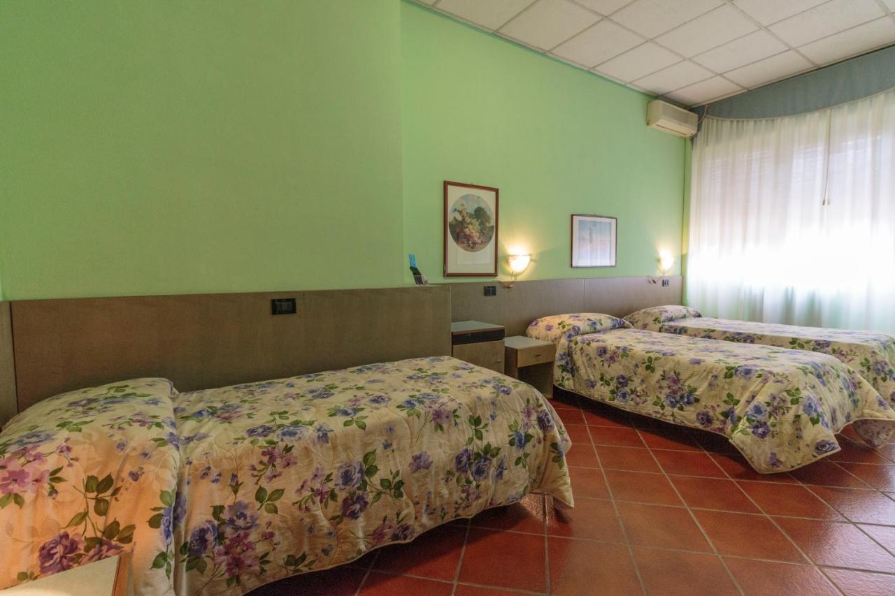 Hotel Il Telegrafo Melegnano Zewnętrze zdjęcie